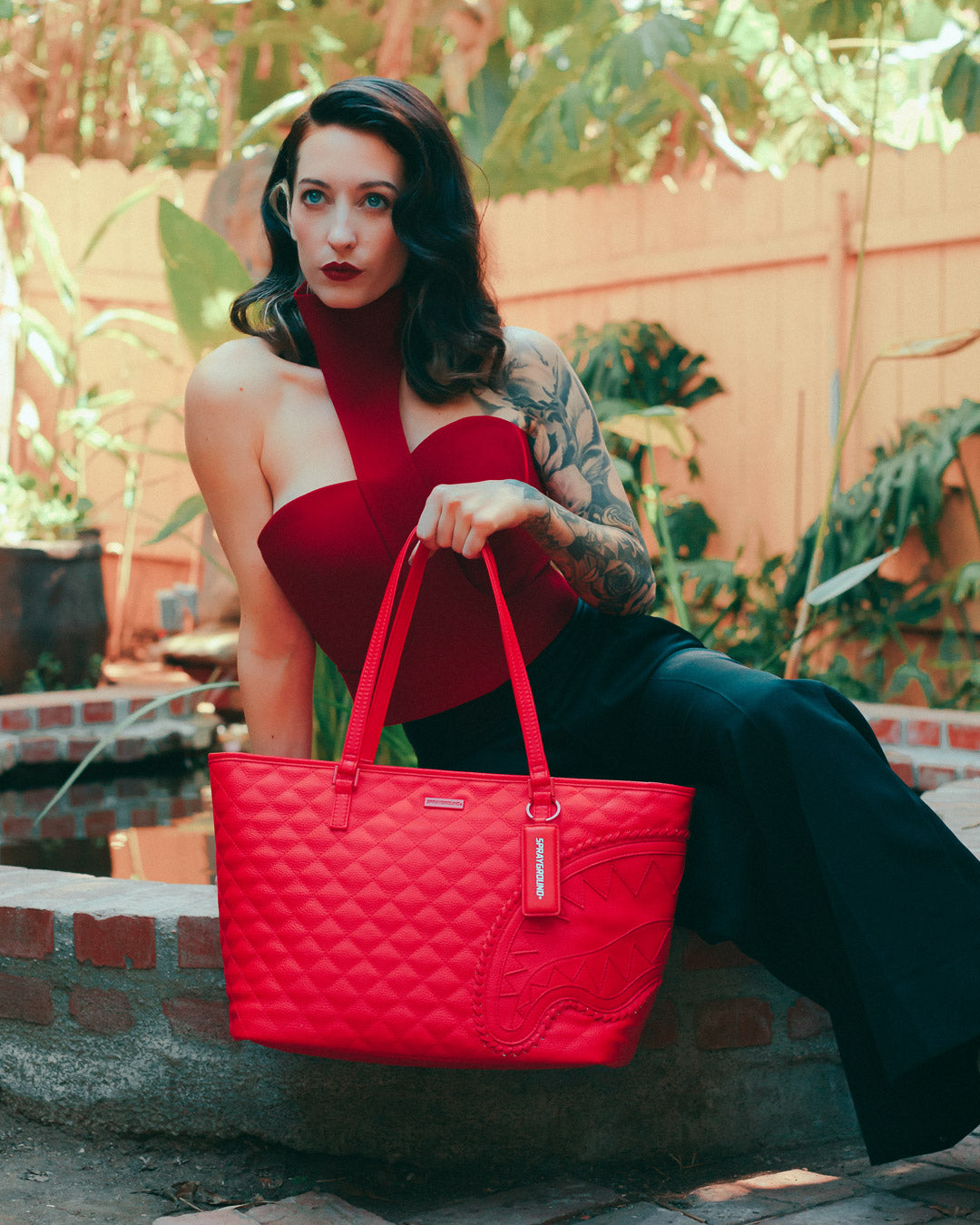 RED RIVIERA TOTE